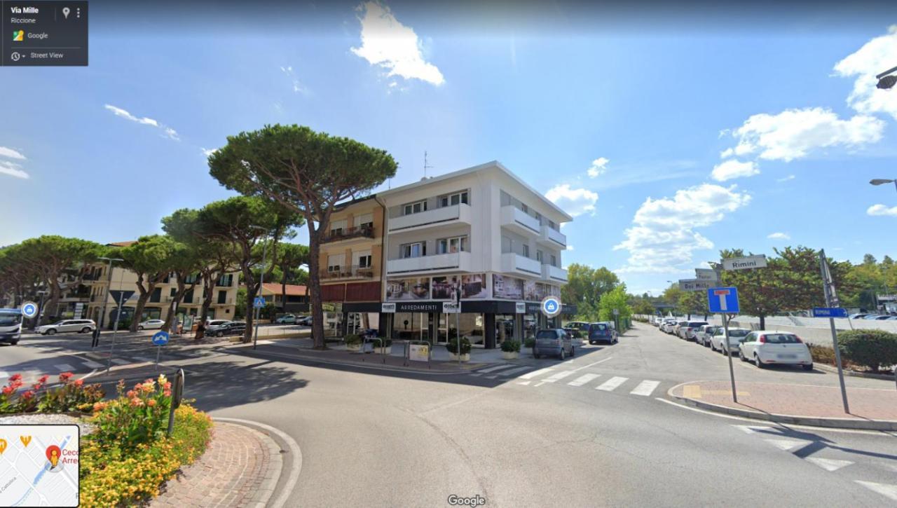 Hotel La Mansardina Riccione Esterno foto